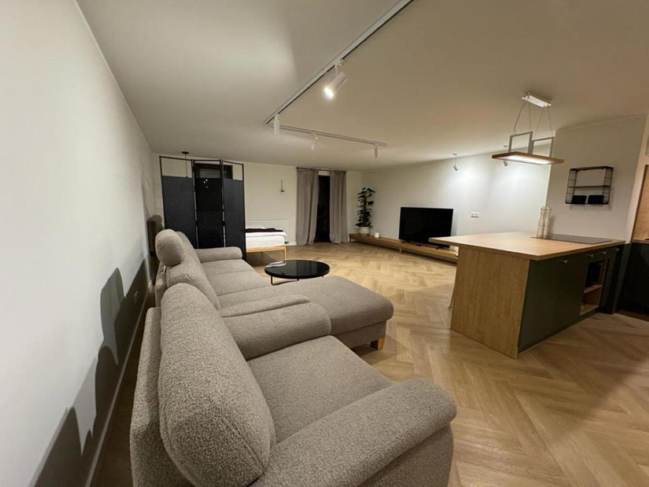 Apartament Ovoc 1.0 Chodzież Zewnętrze zdjęcie